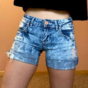 Indigo Rein Jean Shorts: Ripped / Acid Wash sz 1